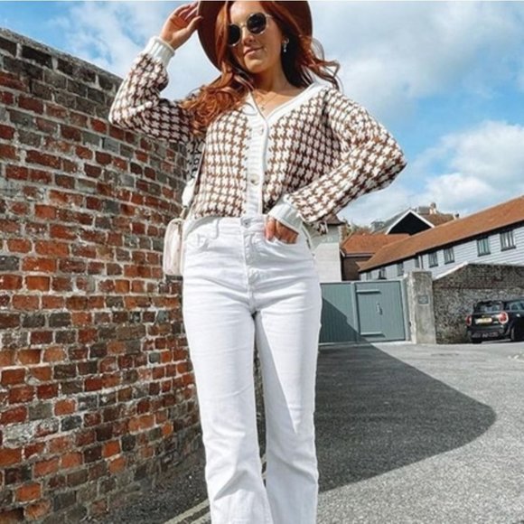 Sweaters - Houndstooth print Button down cardigan